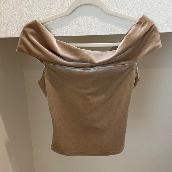 NWT Reformation EzLynn Top Prosecco Velvet (Size S) - Picture 5 of 6